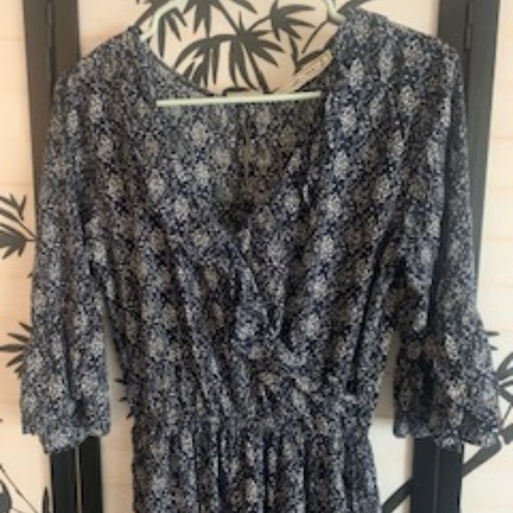 Adorable Abercrombie & Fitch Short Romper! Small - Picture 4 of 8